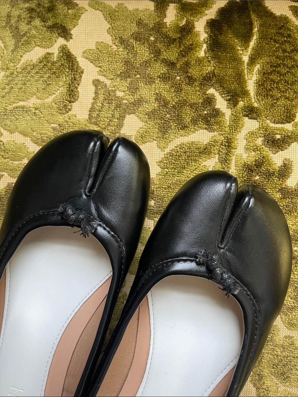 Yileshen Black Tabi Flats🥢